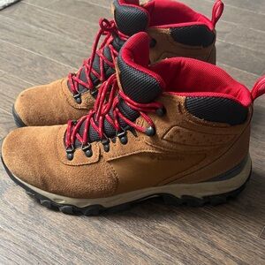 Columbia Tan and Red Outdoor Boots